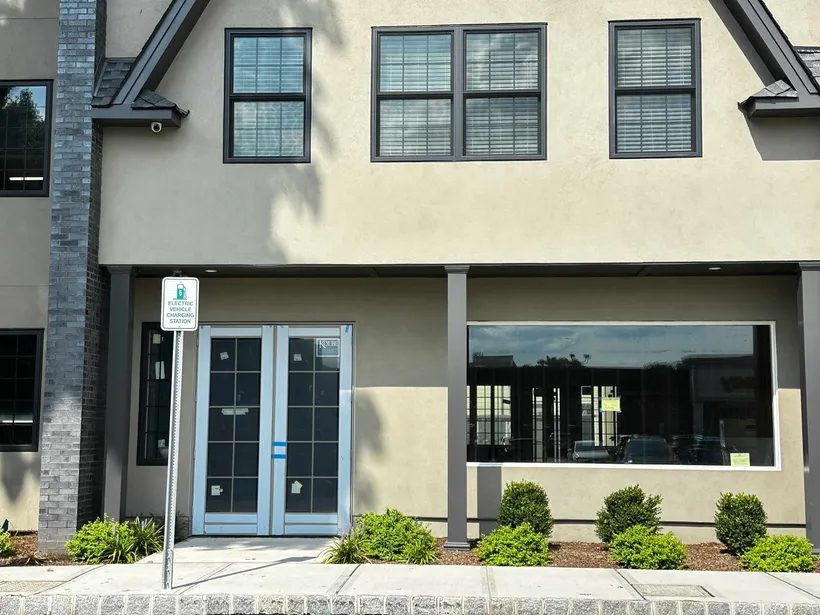 Exterior of Pupil & Slate in Glen Rock, NJ